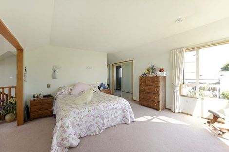 Photo of property in 75 Forest Drive, Parklands, Christchurch, 8083