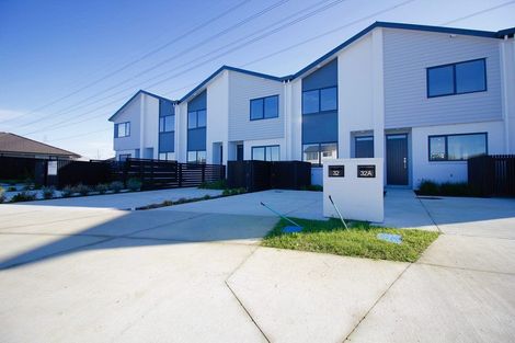 Photo of property in 30 Biplane Street, Takanini, 2112