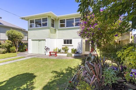 Photo of property in 9 Massey Street, Westown, New Plymouth, 4310