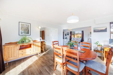 Photo of property in 4 Gainsborough Grove, Highbury, Palmerston North, 4412