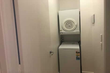 Photo of property in 2/28 Hobson Street, Thorndon, Wellington, 6011