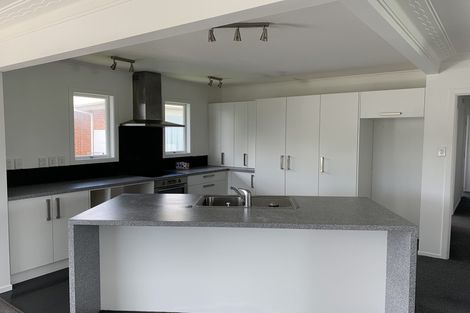 Photo of property in 89 Hillcrest Avenue, Hillcrest, Auckland, 0627