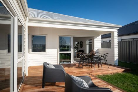 Photo of property in 76 Pelorus Avenue, Poraiti, Napier, 4112