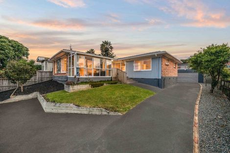 Photo of property in 19 Lawrence Crescent, Hillpark, Auckland, 2102