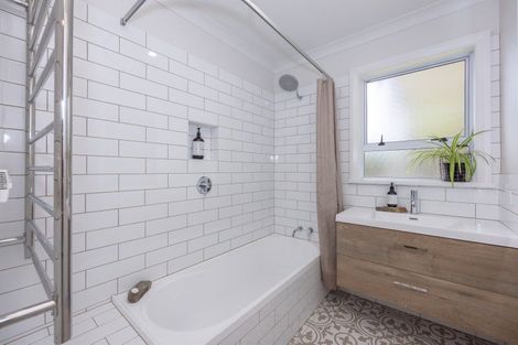 Photo of property in 4 Mercury Place, Wanaka, 9305