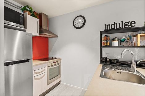 Photo of property in 2-06/424 Maunganui Road, Mount Maunganui, 3116