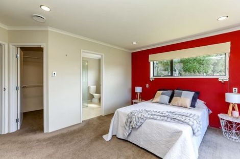 Photo of property in 3 Rotokare Crescent, Whalers Gate, New Plymouth, 4310