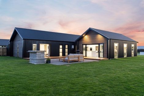 Photo of property in 16 Fantail Avenue, Carterton, 5713