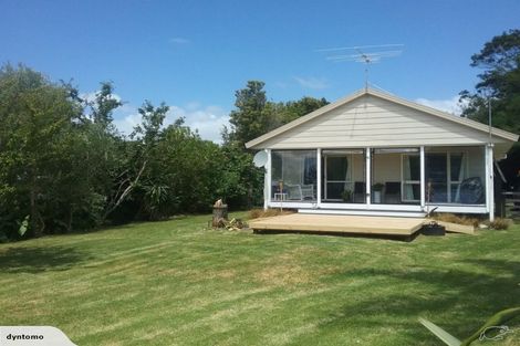 Photo of property in 6 Sandy Beach Road, Tinopai, Matakohe, 0593