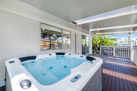 Photo of property in 2/59 Archibald Road, Kelston, Auckland, 0602