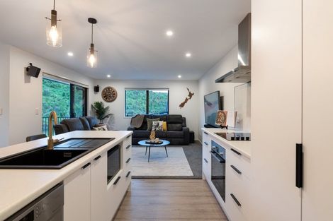 Photo of property in 105 Whakaturou Crescent, Pyes Pa, Tauranga, 3112