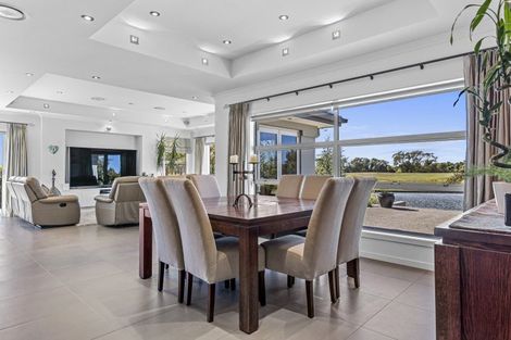 Photo of property in 20 Mapleham Drive, Pegasus, 7612