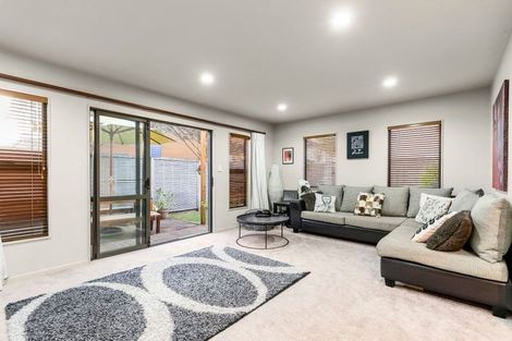 Photo of property in 11/48 Schnapper Rock Road, Schnapper Rock, Auckland, 0632
