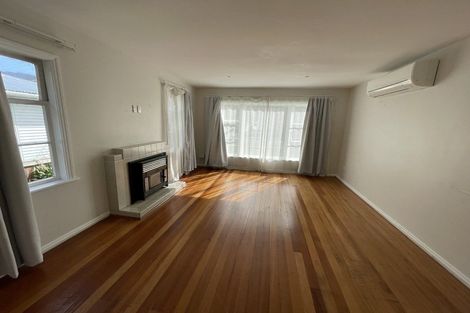 Photo of property in 21 Peel Place, Wainuiomata, Lower Hutt, 5014