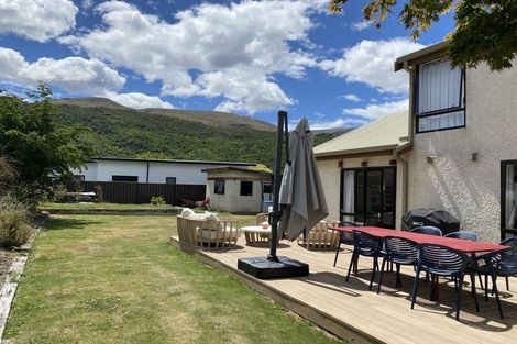 Photo of property in 19 Thomson Street, Arrowtown, 9302