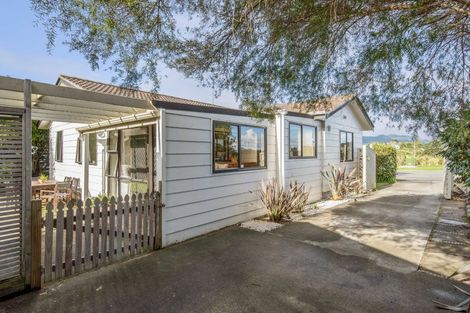 Photo of property in 133 Weggery Drive, Waikanae Beach, Waikanae, 5036