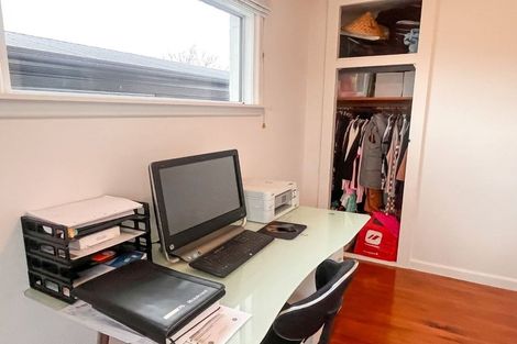 Photo of property in 16 Daniels Road, Redwood, Christchurch, 8051