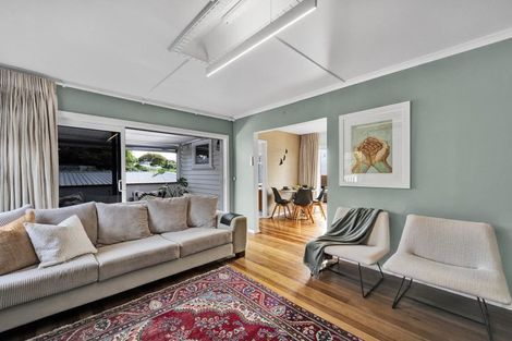 Photo of property in 19 Lawry Street, Blagdon, New Plymouth, 4310