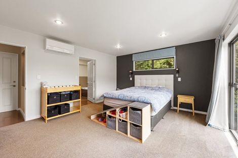 Photo of property in 8 Emerald Lane, Cashmere, Christchurch, 8022