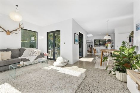 Photo of property in 70 Pacific View Road, Papamoa Beach, Papamoa, 3118