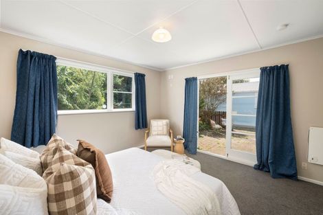 Photo of property in 12 Bethune Street, Featherston, 5710