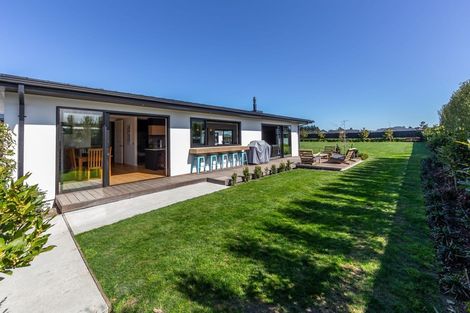 Photo of property in 25 Fairmont Rise, West Melton, 7618