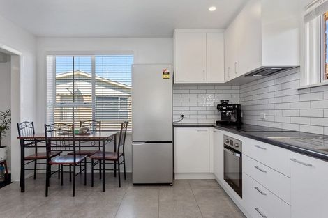 Photo of property in 3/211 Aldwins Road, Phillipstown, Christchurch, 8062