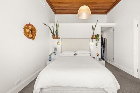 Photo of property in 14 Colenso Avenue, Hospital Hill, Napier, 4110