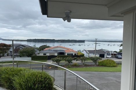 Photo of property in 66 Omokoroa Road, Omokoroa, 3114