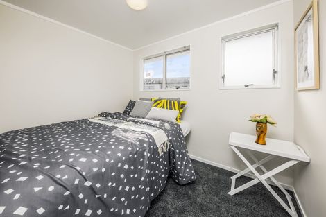 Photo of property in 20 Frobisher Way, Clendon Park, Auckland, 2103