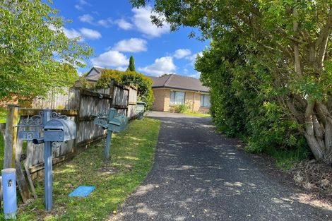 Photo of property in 13 Sandwick Drive, Weymouth, Auckland, 2103