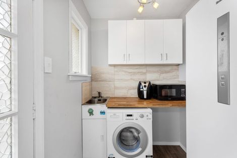 Photo of property in 1/11 Division Street, Riccarton, Christchurch, 8041