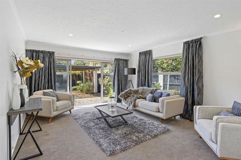 Photo of property in 21 Witbrock Crescent, Burnside, Christchurch, 8053