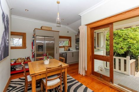 Photo of property in 5 Holsworthy Road, Lower Vogeltown, New Plymouth, 4310
