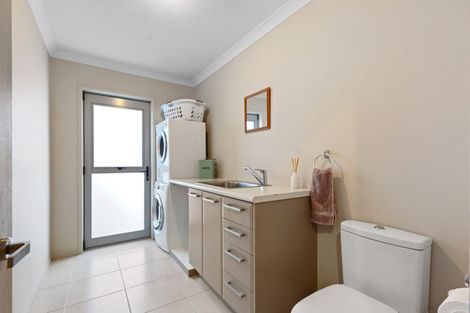 Photo of property in 6 Waka Way, Bellevue, Tauranga, 3110