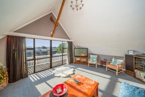 Photo of property in 16 Douglas Street, Hawera, 4610