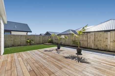 Photo of property in 105 The Boulevard, Papamoa Beach, Papamoa, 3118