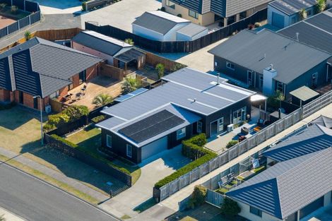 Photo of property in 17 Forbes Road, Foxton Beach, Foxton, 4815