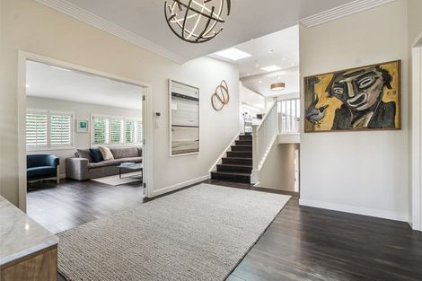 Photo of property in 195 Hurstmere Road, Takapuna, Auckland, 0622