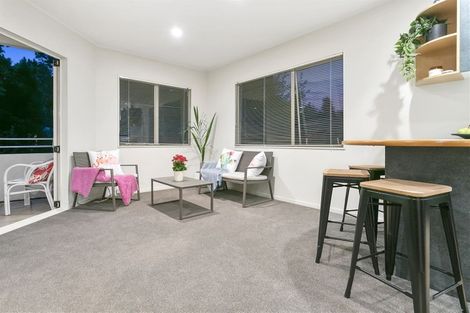 Photo of property in 2/74 Braemar Road, Castor Bay, Auckland, 0620