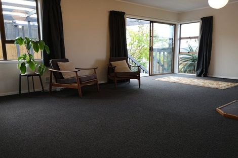 Photo of property in 8 Aquarius Avenue, Glen Eden, Auckland, 0602