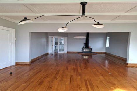 Photo of property in 1/12 Golf Road, New Lynn, Auckland, 0600