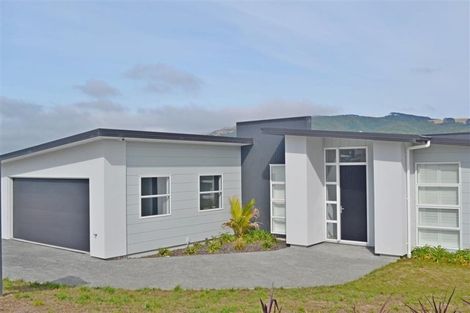 Photo of property in 82 John Burke Drive, Aotea, Porirua, 5024