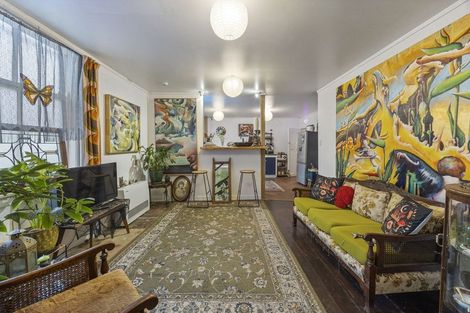 Photo of property in 96 Bridge Street, Eltham, 4322