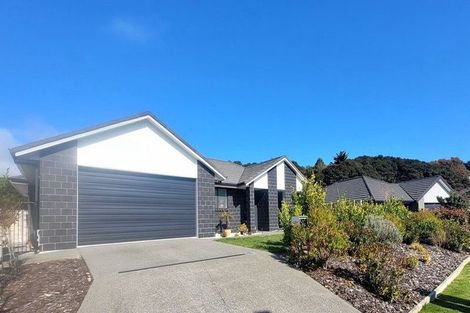Photo of property in 9 Tide Lane, Whitby, Porirua, 5024