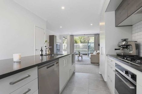 Photo of property in 3 Sanremo Lane, Stanmore Bay, Whangaparaoa, 0932