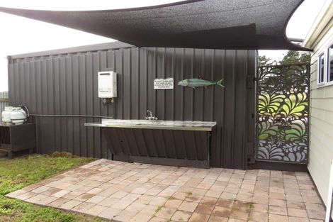 Photo of property in 7 Pukenui Drive, Mahia, 4198