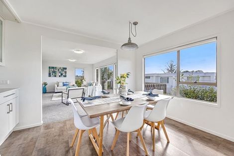 Photo of property in 1/20 Castor Bay Road, Castor Bay, Auckland, 0620