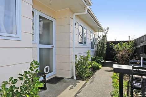 Photo of property in 8a Tukes Place, Greenmeadows, Napier, 4112