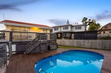Photo of property in 8 Sari Place, Massey, Auckland, 0614